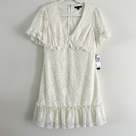 City Studio Juniors Women’s V-Neckline Flare Mini Dress in White color Size 11 - Picture 4 of 11